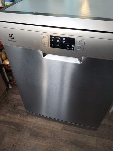 qabyuyan maşin: Kod9630
Electrolux
Qabyuyan
350 azn
Unvan Bine
