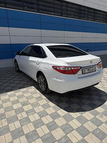 corolla 2016: Toyota Camry: 2016 г., Седан — 9