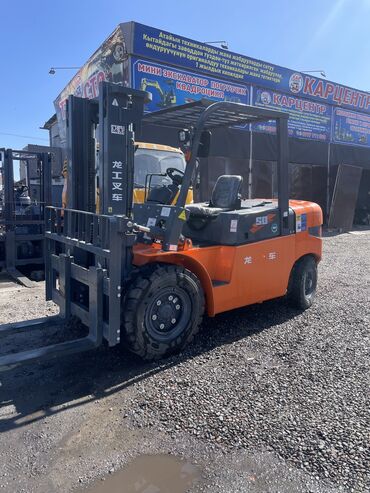 Погрузчики: Погрузчик, 2024 г., Колесный, Вилочный — 4