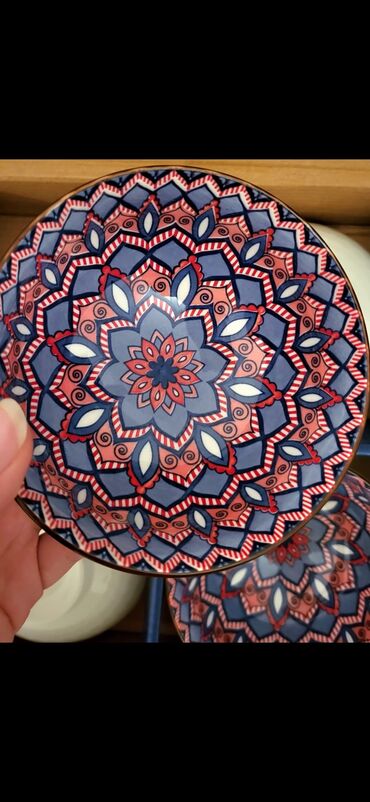 набор подарок на новый год: НОВЫЙ ПОДАРОЧНЫЙ НАБОР - 500 СОМ ВАЗА - 300 СОМ ПОЛИТЕХ КИНОТЕАТР