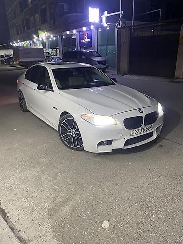 turbo az ranc rover: BMW 5 Series (F10) sedan – ağ rəngdə, M paket görünüşlü. Mawin idyal — 2