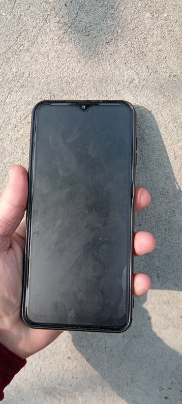 Digər mobil telefonlar: Smartfon + qoruyucu keyslə A13 qara reng 32 gb 3ram AZ işledilib - — 3