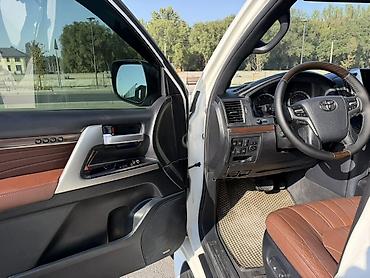 ленд крузер 200 цена 2014: Toyota Land Cruiser: 2018 г., 4.5 л, Автомат, Дизель, Внедорожник — 10