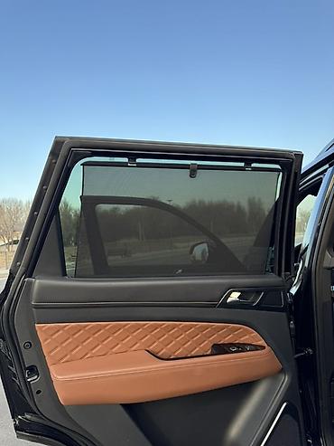 мусо рекстон: Внедорожник Rexton черного цвета, 5‑дверный, комплекиация Heritage — 8
