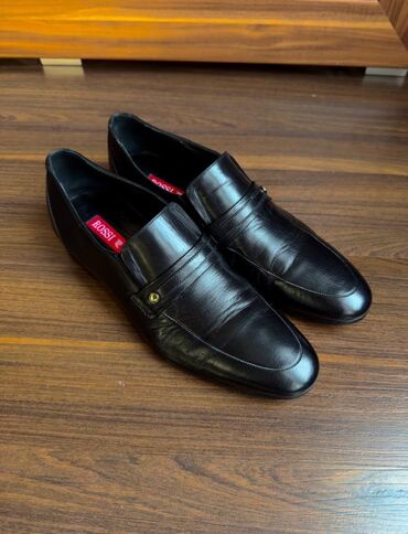 эксклюзивная мужская обувь: Италия натуральная кожа. РАЗМЕР - 42,5 Носили очень мало, это видно