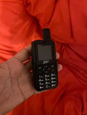 telefon mobil: Ratsiya formasinda 2 nomreli telefon. 2 hefte zaryatka saxlayir