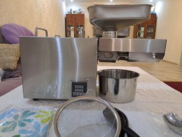 Yağ çəkən aparatlar: Paslanmayan poladdan elektrikli yağçıxarma presi (yağ çıxaran aparat) — 2