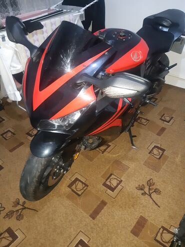 Мотоциклы: Спортбайк Honda, 1000 куб. см, Бензин, Взрослый, Б/у