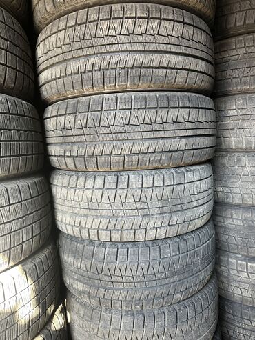 Шины: Шины 225 / 50 / R 17, Зима, Б/у, Комплект, Легковые, Япония, Bridgestone