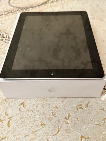 uni c tablet qiymeti: Az islenmis iPad4 . Normal isleyir . Donma yoxdur. Adapter basligi