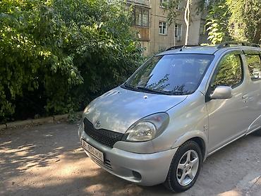 версио: Toyota Yaris Verso: 2002 г., 1.3 л, Автомат, Бензин, Универсал — 7
