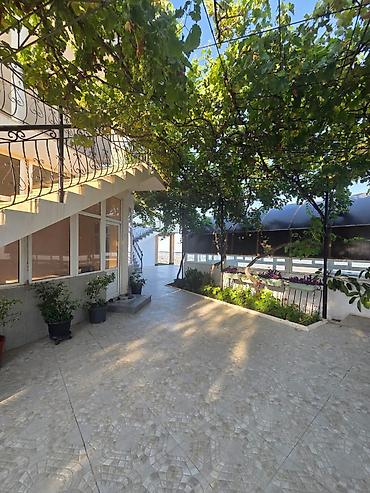 gen: Kirayə günlük Villa – şəxsi geniş həyətyanı sahə və hovuz - Üç — 5