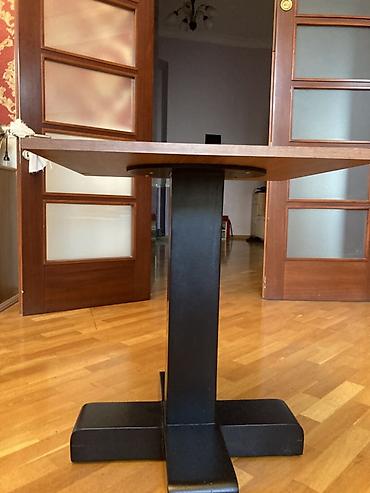 60 70 masa: Kvadrat masa - Ölçü: təqribən 70x70 sm kvadrat üstlük (taxta/laminat — 3
