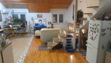 Prodaja stanova: Prostran dvosoban stan sa galerijom i otvorenim konceptom dnevne zone — 2