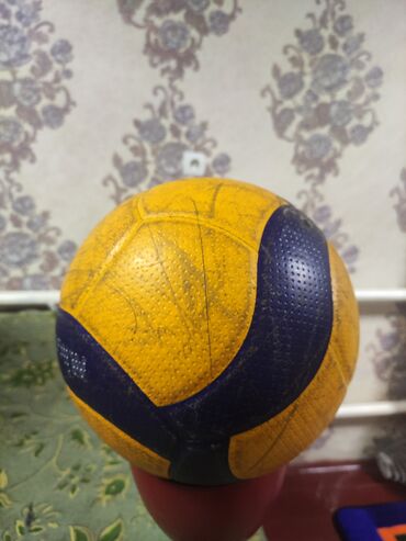оригинальные мячи для футбола: Оригинальный мячик для воллейбола покупал 1.5года назад в спорт
