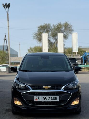 где купить скутер: Chevrolet Spark: 2018 г., 1 л, Вариатор, Бензин, Хетчбек