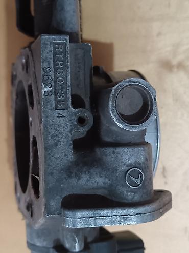 Дроссельные заслонки: Дроссельная заслонка Honda 2002 г., Б/у, Оригинал, Япония — 9