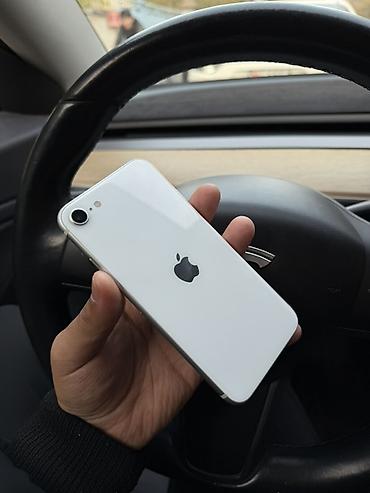 iphone se 2020 lalafo: IPhone SE 2020, Б/у, 128 ГБ, Белый, Кабель, 72 % — 3