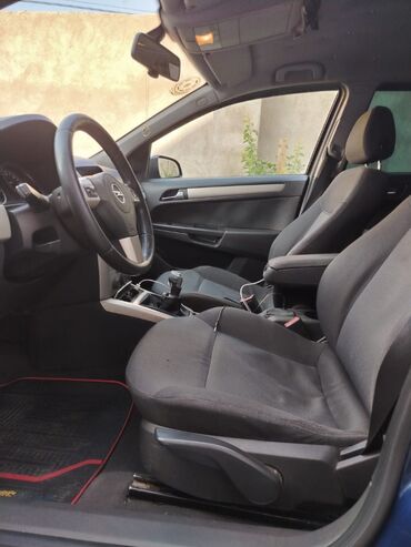 Opel: Opel Astra H Caravan (universal), göy rəng. - Kuzov: universal — 11