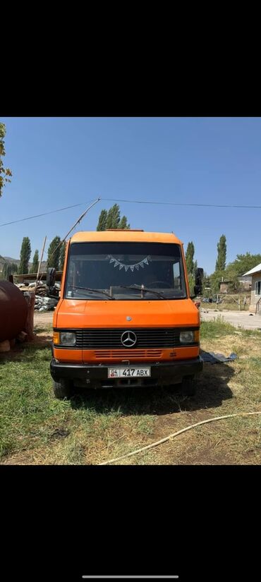 Легкий грузовой транспорт: Легкий грузовик, Mercedes-Benz, Дубль, Б/у