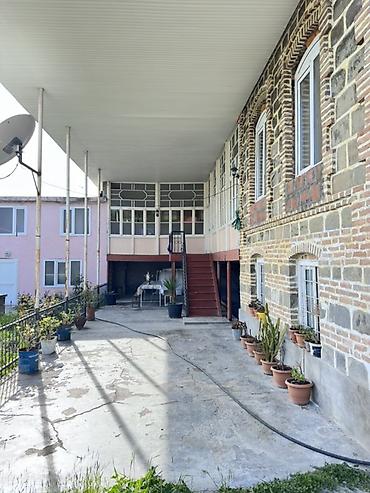 Bağ evlərinin kirayəsi: 85 kv. m, 3 otaqlı, Telefon, İşıq, Kanalizasiya — 18