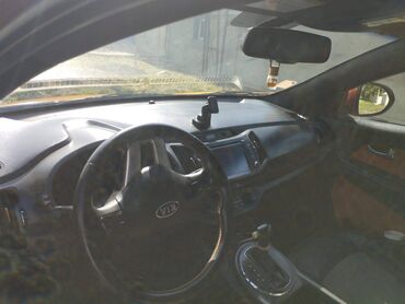 Kia: Kia Sportage: 2 l | 2011 il Ofrouder/SUV — 10