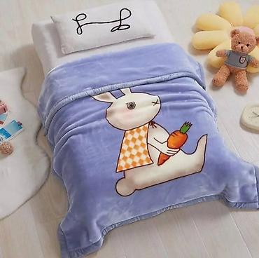 Ostali nameštaj: Dečije plišano ćebe – razni motivi. Materijal:mekani — 5