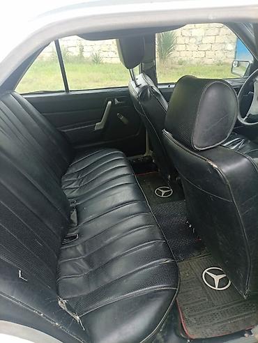 maşın satışı: Mercedes-Benz 190 (W201): 0.2 l | 1993 il Sedan — 5