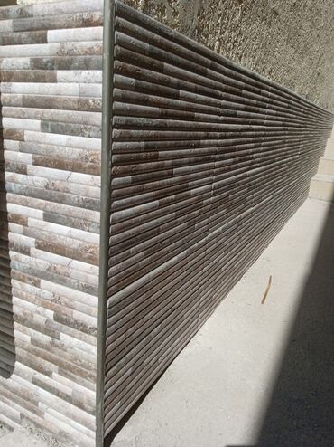 Другие стройуслуги: Услуги по укладке плитки для ванных комнат, кухонь и других помещений — 3