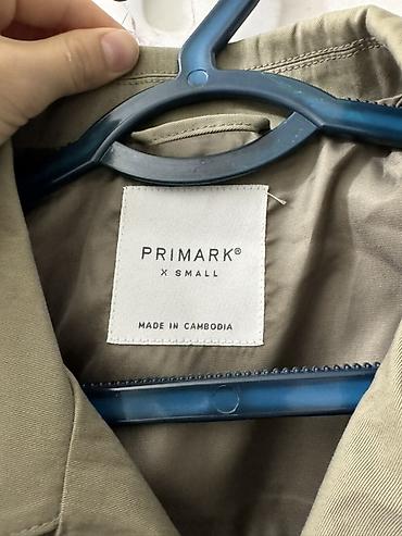 Жеке буюмдар: Лаконичная куртка-джекет Primark - Размер: XS (X Small) — указано на — 2