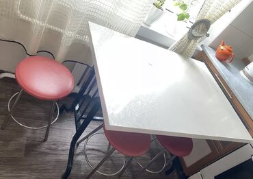 стул белый: Комплект стол и стулья Б/у