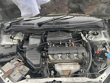 Honda: Honda Civic: 2001 г., 1.5 л, Вариатор, Бензин, Хэтчбэк — 5