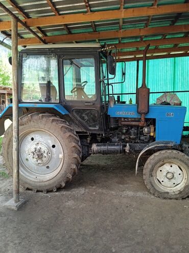 Тракторы: Трактор Беларус МТЗ 80.1
пресс подборшик
