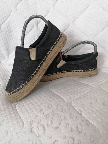 Espadrile: Espadrile, Replay, 39