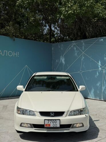 аато в рассрочку: Honda Accord: 2001 г., 1.8 л, Автомат, Бензин, Седан