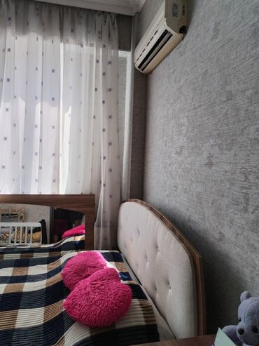 Uzunmüddətli kirayə mənzillər: Mənə xanım yoldaş lazımdı evin hər şəraiti var Xırdalan kirstal 2 — 12