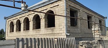a frame evlər: Satılır: daş konstruksiyalı ikimərtəbəli yarımçıq tikili və həyətyanı — 2