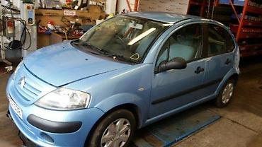 unutrasnja oprema za auto: ENTERIJER CITROEN C-3 | Prodajem enterijer za citroen C3 model 5 — 2