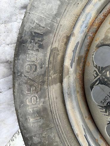 d 110: Колесо летнее на штампованном диске R17 - Размер шины: T165/80 R17 — 3