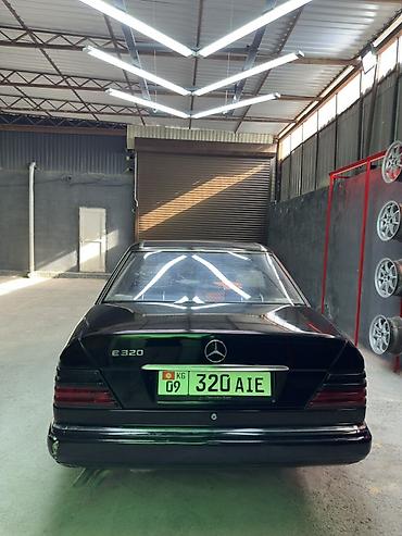 124 купе: Mercedes-Benz W124: 1993 г., 3.2 л, Механика, Бензин, Седан — 6