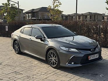 значок форестер: Toyota Camry: 2022 г., 2.5 л, Автомат, Гибрид, Седан — 3