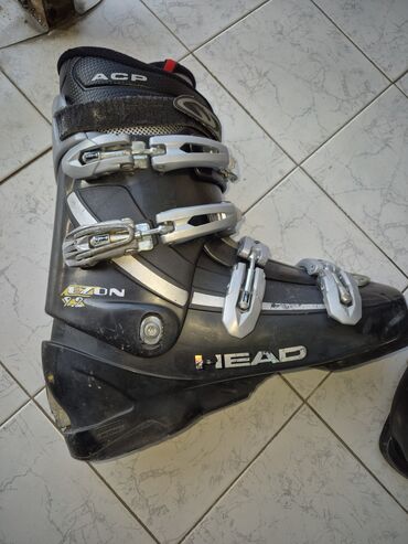 Oprema za skijanje: Sve sa slika za 13000din Korisceno, ali nama nije vise potrebno. Na — 5