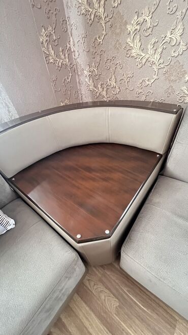 Divan və kreslo dəstləri: İşlənmiş, Künc divan, Divan, Bazalı, Açılan — 6