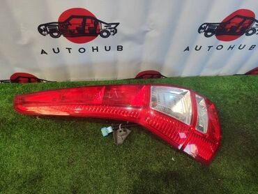 Другие детали салона: Задний левый стоп-сигнал Honda
