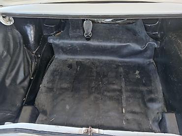tap az vaz 2107: Avtomobil: Lada 2107, ağ rəng, sedan kuzov Mühərrik və ötürücü: - — 9