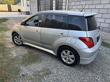nisan march: Toyota Ist: 2002 г., 1.5 л, Автомат, Бензин, Хэтчбэк — 8