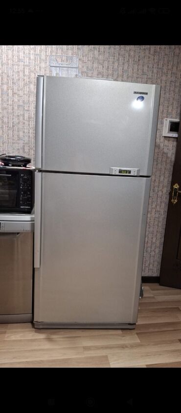 overlok maşını satilir: Б/у 2 двери Samsung Холодильник Продажа