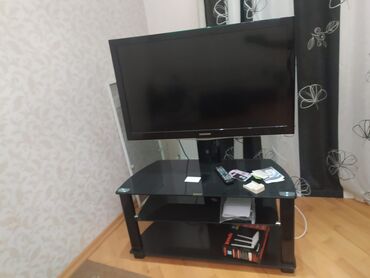 Volvo: Б/у Телевизор Samsung LCD 40"