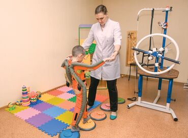 детский развлекательный центр: Требуется детский специалист "Сенсорный тренер" на реабилитационный