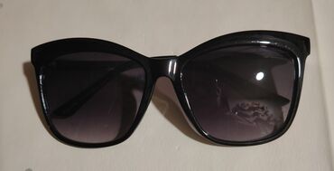 minđuše za nebušene uši: Sunglasses, color - Black
